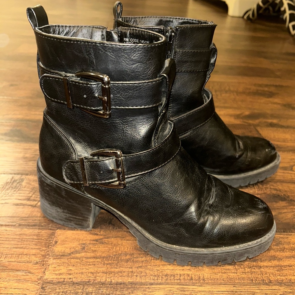 Charlotte Russe size 9, leather boots. Worn and loved ready for something new!
